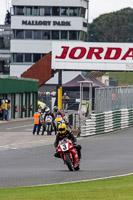 Vintage-motorcycle-club;eventdigitalimages;mallory-park;mallory-park-trackday-photographs;no-limits-trackdays;peter-wileman-photography;trackday-digital-images;trackday-photos;vmcc-festival-1000-bikes-photographs